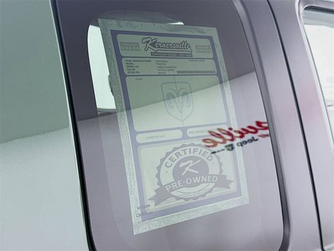 Used 2024 Nissan Frontier SV w/ SV Convenience Package image 28