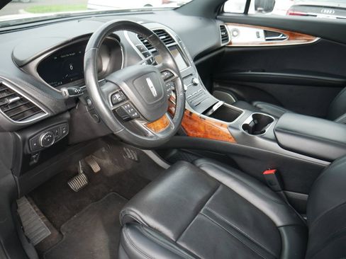 Used 2019 Lincoln Nautilus Reserve w/ Ultimate Package AWD/4WD image 6