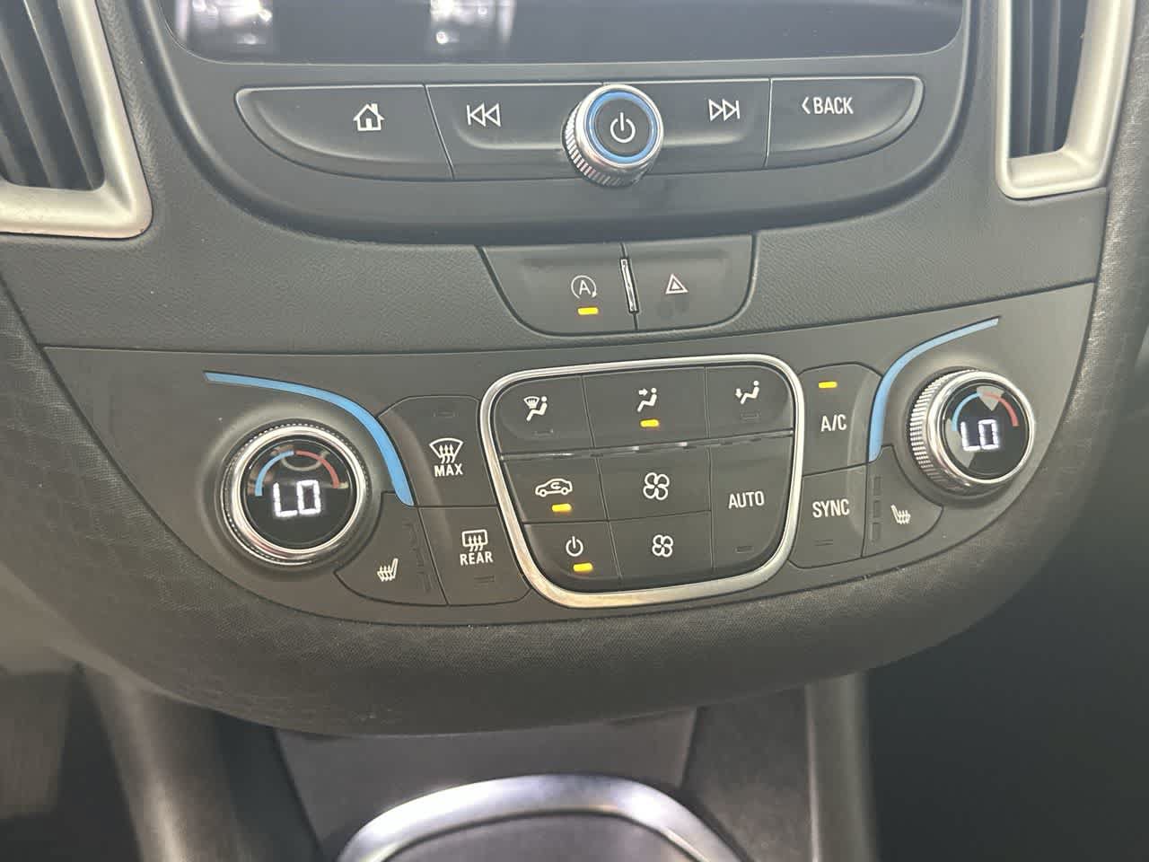 Used 2024 Chevrolet Malibu LT FWD image 18