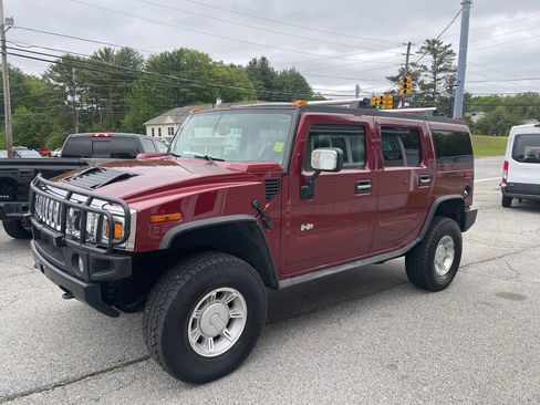 Used 2003 HUMMER H2 w/ Preferred Equipment Group image 3