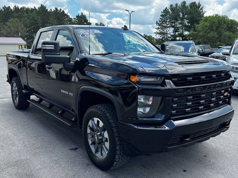 Used 2022 Chevrolet Silverado 2500 Custom w/ Custom Value Package AWD/4WD image 8
