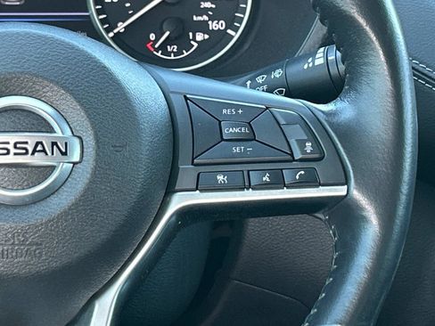 Used 2022 Nissan Sentra SV image 10