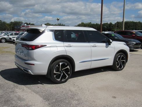 Used 2022 Mitsubishi Outlander SEL image 4