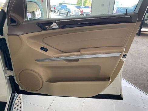 Used 2010 Mercedes-Benz ML 350 BlueTEC 4MATIC image 29