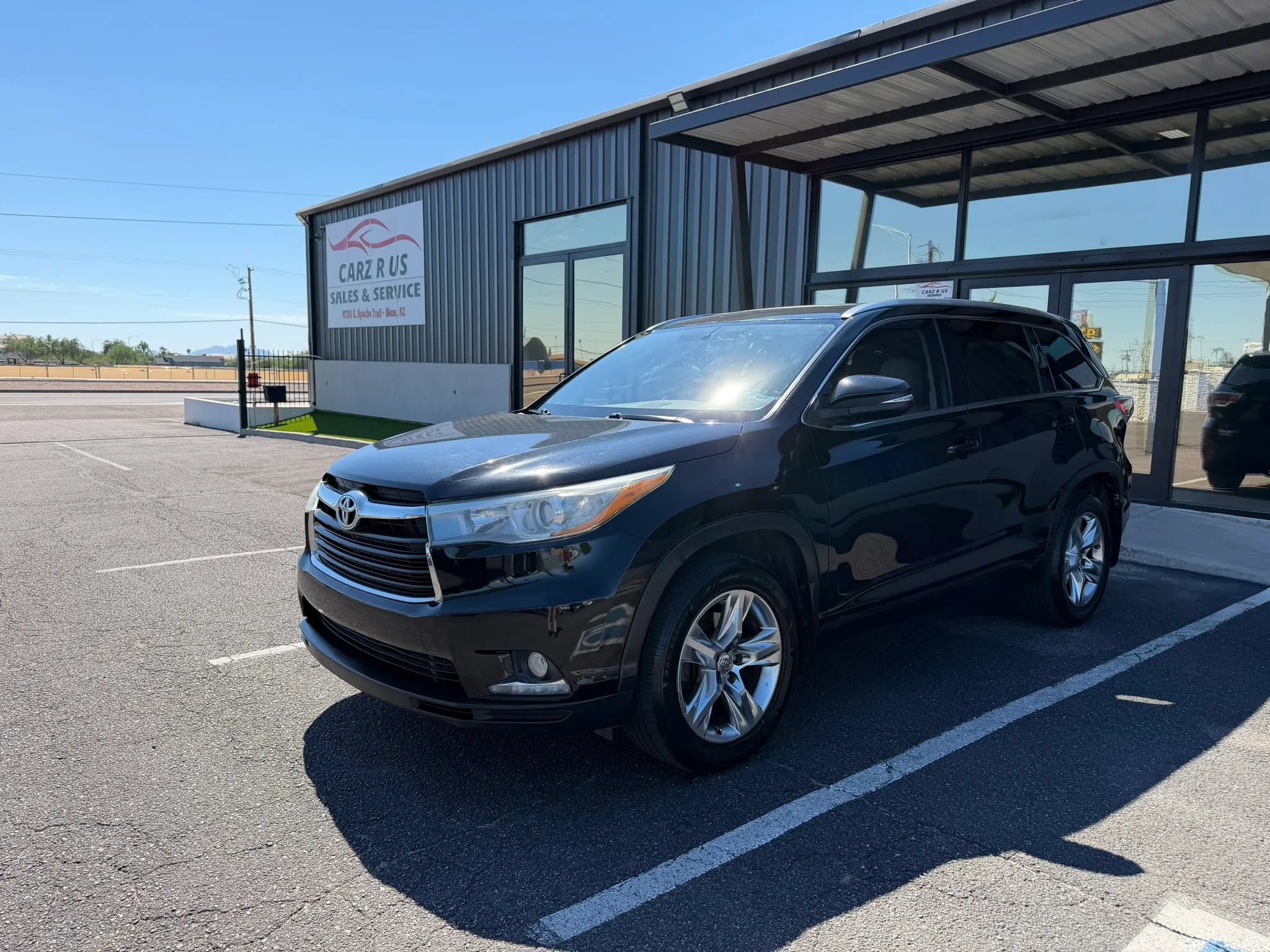 Used 2015 Toyota Highlander Limited AWD/4WD image 3