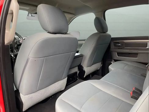 Used 2020 RAM 1500 Classic SLT RWD image 18
