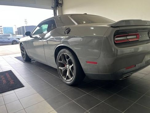 Used 2019 Dodge Challenger GT RWD image 9