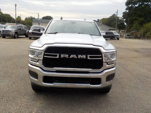Used 2022 RAM 2500 Tradesman w/ Chrome Appearance Group AWD/4WD image 9