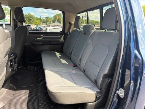 Used 2019 RAM 1500 Big Horn AWD/4WD image 14