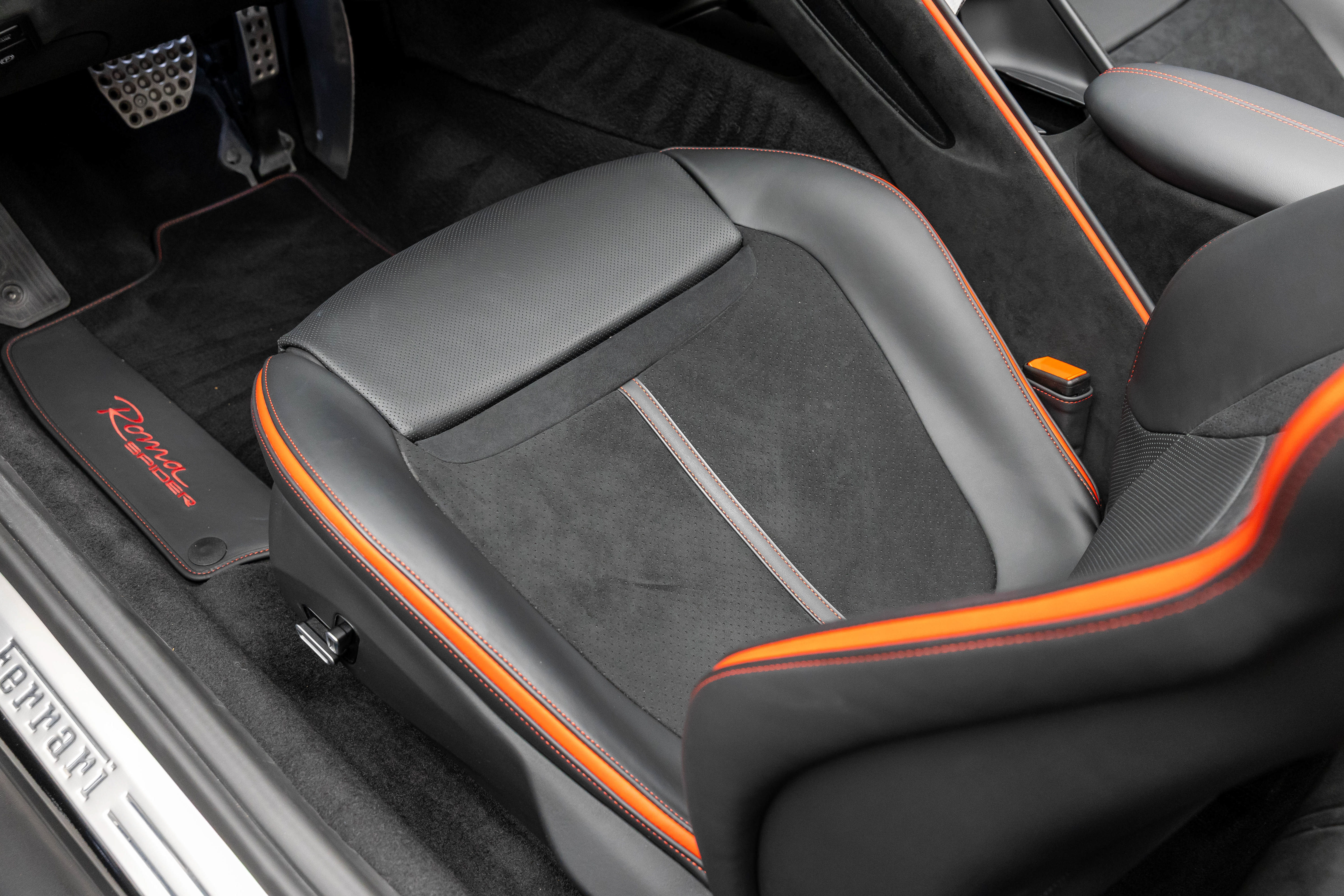 Certified 2025 Ferrari Roma Spider RWD image 48