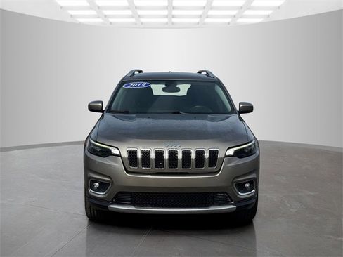 Certified 2019 Jeep Cherokee Limited image 2