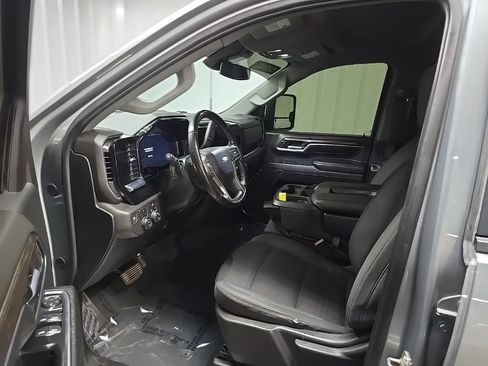 Used 2024 Chevrolet Silverado 3500 LT AWD/4WD image 28
