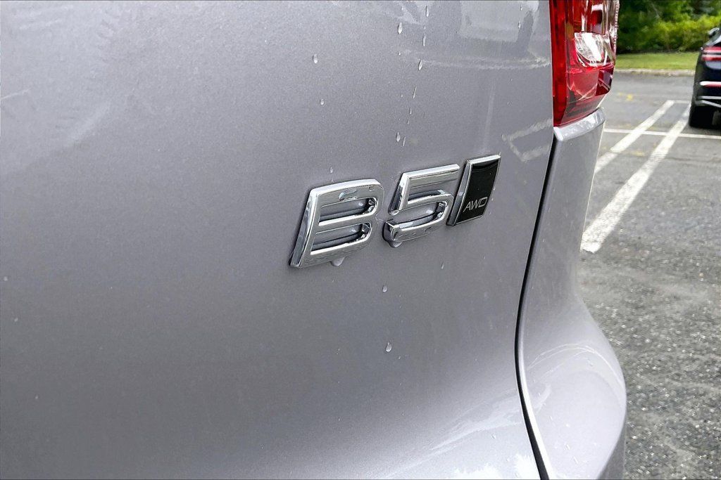 New 2026 Volvo XC40 B5 Ultra w/ Protection Package Premier AWD/4WD image 10