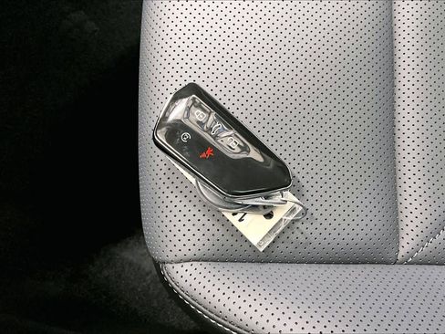 New 2026 Volkswagen Tiguan SE image 34