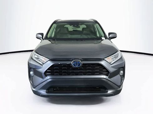 Used 2021 Toyota RAV4 XLE Premium AWD/4WD image 6