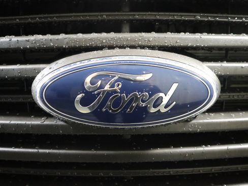 Used 2016 Ford Transit 150 XL image 5