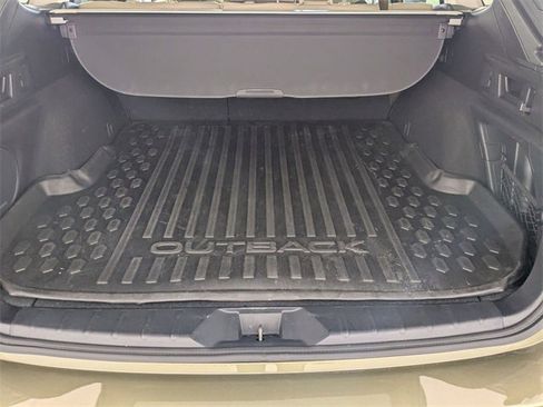 Used 2023 Subaru Outback Limited image 30