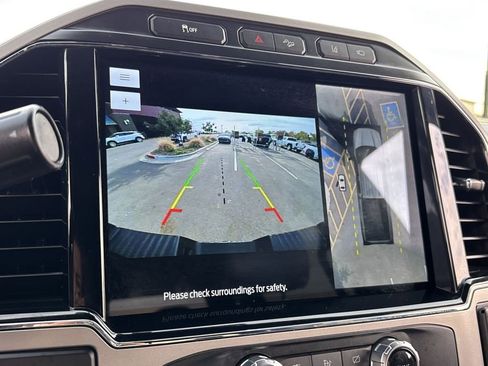 Used 2022 Ford F250 Lariat w/ Black Appearance Package image 15