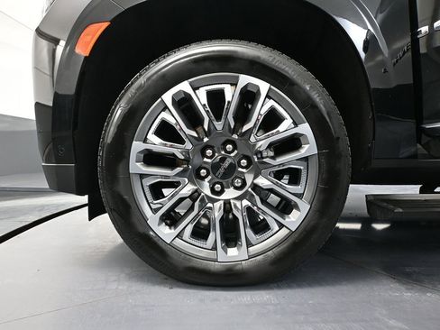 Used 2024 GMC Yukon Denali Ultimate AWD/4WD image 20