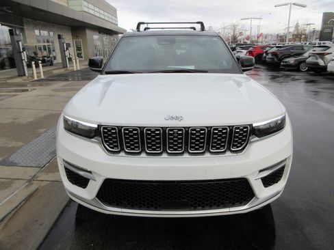 Used 2022 Jeep Grand Cherokee Summit image 16