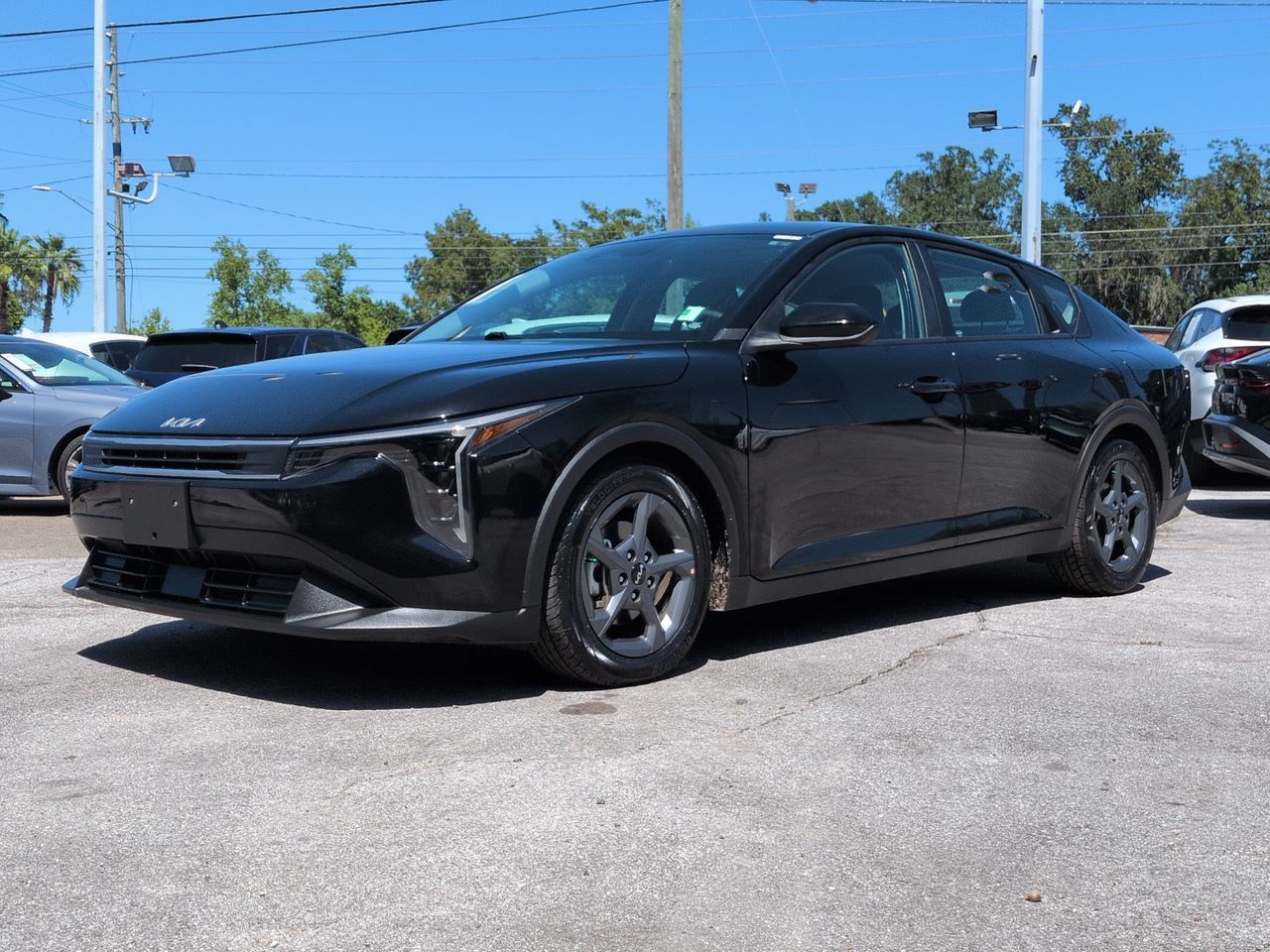 Used 2025 Kia K4 FWD image 1