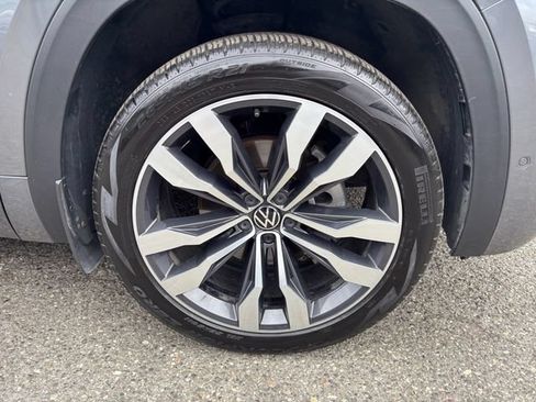 Used 2022 Volkswagen Atlas SEL Premium AWD/4WD image 28
