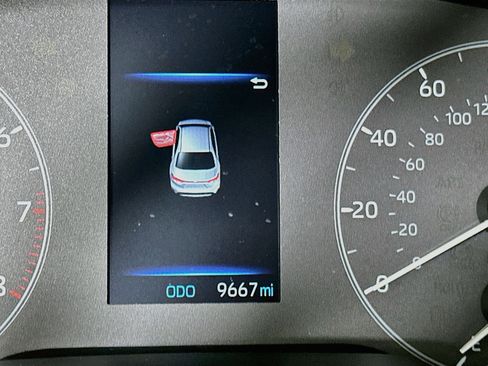 Used 2024 Toyota Corolla LE FWD image 18