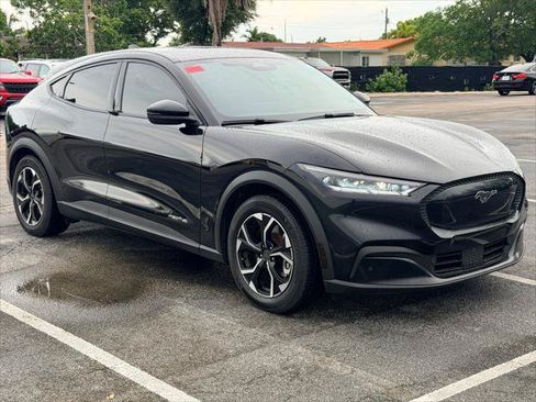 Used 2021 Ford Mustang Mach-E Select AWD/4WD image 9