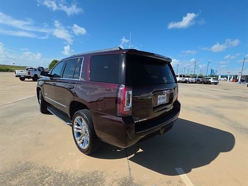 Used 2017 GMC Yukon SLT w/ Premium Edition RWD image 5