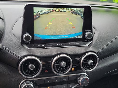 Used 2022 Nissan Sentra SV image 10