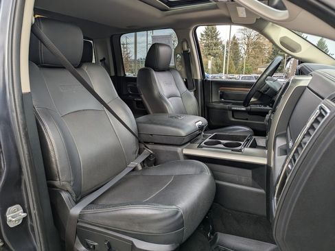 Used 2015 RAM 1500 Laramie w/ Convenience Group image 37