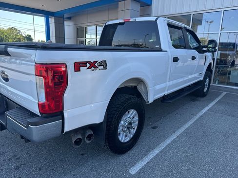 Used 2019 Ford F250 XL w/ STX Appearance Package AWD/4WD image 5