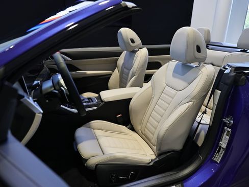 New 2027 BMW M440i Convertible w/ Premium Package RWD image 23