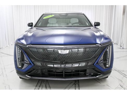 Certified 2024 Cadillac Lyriq Sport w/ LPO, Floor Liner Package AWD/4WD image 3