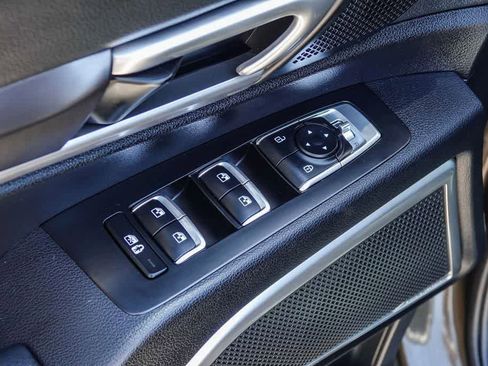 Certified 2023 Kia Telluride S w/ S Sunroof Package FWD image 21
