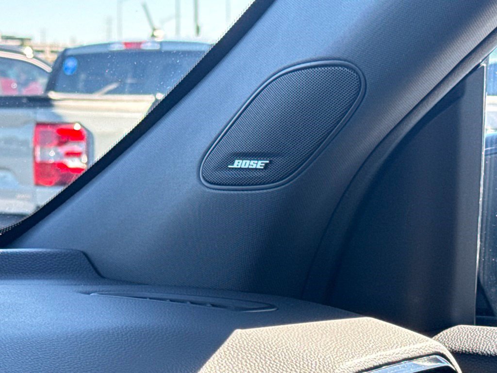 Certified 2025 Honda Pilot Black Edition image 37