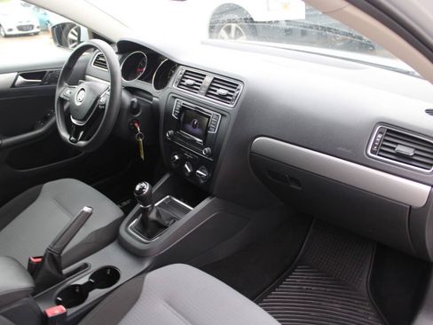 Used 2017 Volkswagen Jetta S FWD image 13