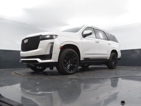 Used 2021 Cadillac Escalade Sport w/ Driver Assist Tech Package image 47