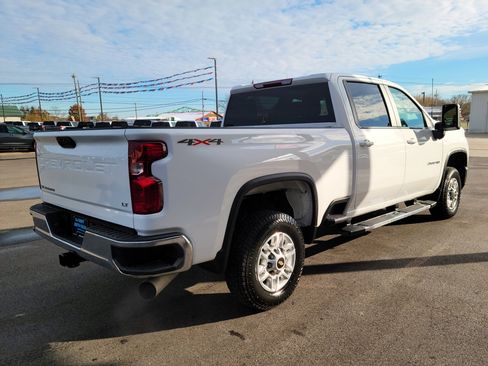 Used 2024 Chevrolet Silverado 2500 LT image 4