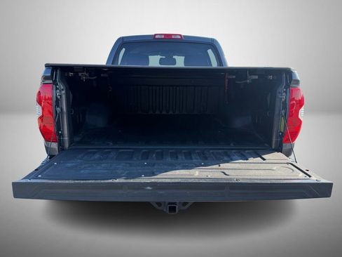 Used 2018 Toyota Tundra SR5 image 7