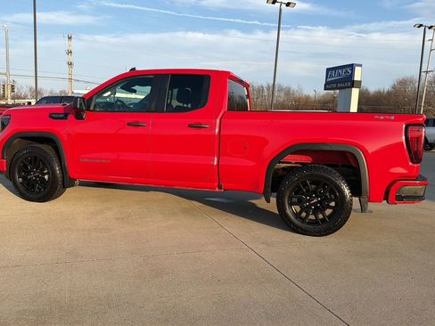 Used 2023 GMC Sierra 1500 Pro w/ Graphite Edition image 11
