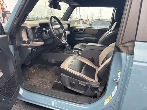 Used 2023 Ford Bronco Wildtrak image 12