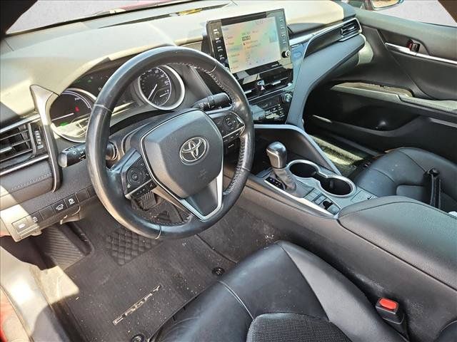 Used 2022 Toyota Camry XLE FWD image 12