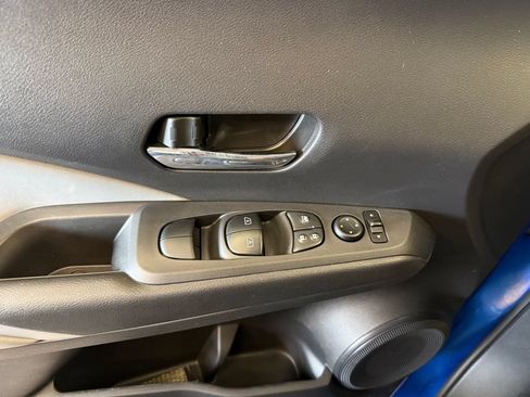 Used 2023 Nissan Kicks SR w/ SR Premium Package FWD image 17