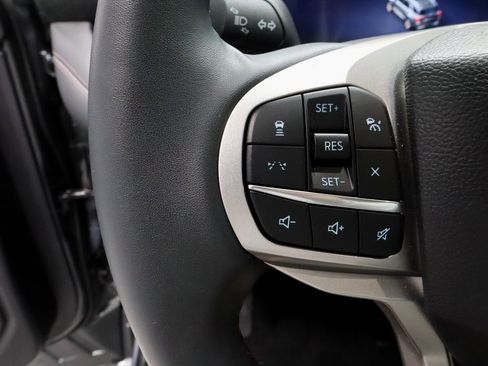 Certified 2025 Ford Explorer Active image 27