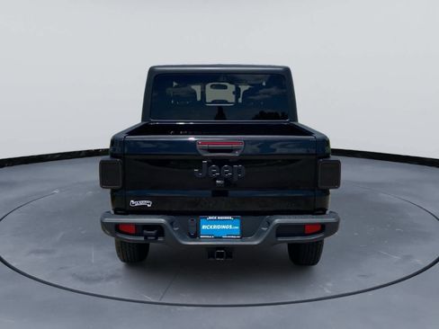 Used 2022 Jeep Gladiator Sport AWD/4WD image 5