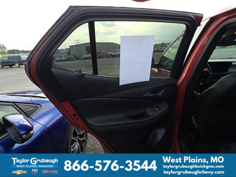 Used 2024 Buick Encore GX Preferred FWD image 12