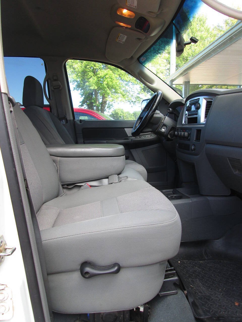 Used 2007 Dodge Ram 2500 Truck SLT w/ Light Group AWD/4WD image 13