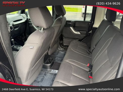 Used 2018 Jeep Wrangler Unlimited Sahara AWD/4WD image 21