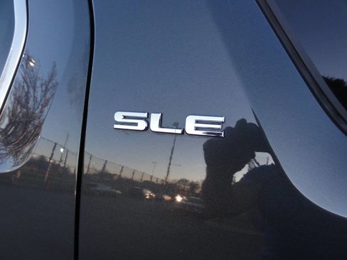 Used 2017 GMC Terrain SLE w/ Nightfall Package AWD/4WD image 9